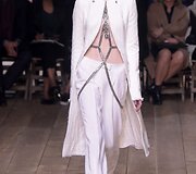 &bdquo;Alexander McQueen&ldquo; 2016 m. pavasario-vasaros kolekcijos pristatymas