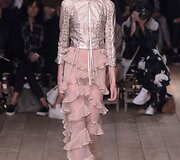&bdquo;Alexander McQueen&ldquo; 2016 m. pavasario-vasaros kolekcijos pristatymas