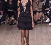 &bdquo;Alexander McQueen&ldquo; 2016 m. pavasario-vasaros kolekcijos pristatymas