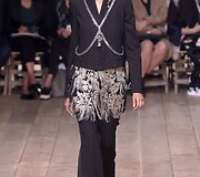&bdquo;Alexander McQueen&ldquo; 2016 m. pavasario-vasaros kolekcijos pristatymas
