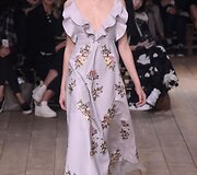 &bdquo;Alexander McQueen&ldquo; 2016 m. pavasario-vasaros kolekcijos pristatymas