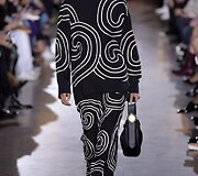 &bdquo;Stella McCartney&ldquo; 2016 m. pavasario-vasaros kolekcijos pristatymas
