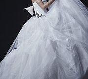 &bdquo;Vera Wang&ldquo; 2016 m. rudens vestuvinių suknelių kolekcijos modelis