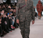 &bdquo;Maharishi&ldquo; 2016 m. rudens-žiemos kolekcijos modelis