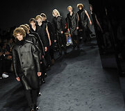 &bdquo;Jil Sander&ldquo; 2016 m. rudens-žiemos kolekcijos modelis