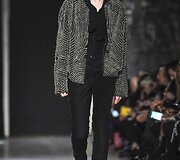 &bdquo;Costume National&ldquo; 2016 m. rudens-žiemos kolekcijos modelis