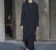 &bdquo;Rick Owens&ldquo; 2016 m. rudens-žiemos kolekcijos modelis