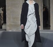 &bdquo;Rick Owens&ldquo; 2016 m. rudens-žiemos kolekcijos modelis