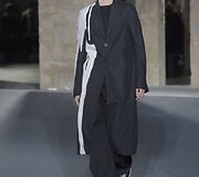 &bdquo;Rick Owens&ldquo; 2016 m. rudens-žiemos kolekcijos modelis