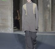 &bdquo;Rick Owens&ldquo; 2016 m. rudens-žiemos kolekcijos modelis