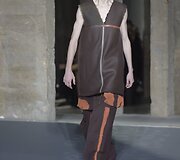 &bdquo;Rick Owens&ldquo; 2016 m. rudens-žiemos kolekcijos modelis