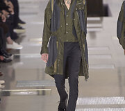 &bdquo;Louis Vuitton&ldquo; 2016 m. rudens-žiemos kolekcijos modelis