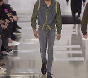 &bdquo;Louis Vuitton&ldquo; 2016 m. rudens-žiemos kolekcijos modelis