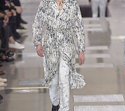 &bdquo;Louis Vuitton&ldquo; 2016 m. rudens-žiemos kolekcijos modelis