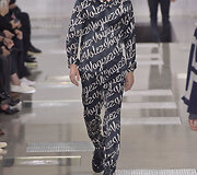 &bdquo;Louis Vuitton&ldquo; 2016 m. rudens-žiemos kolekcijos modelis