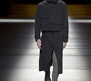 &bdquo;Dries Van Noten&ldquo; 2016 m. rudens-žiemos kolekcijos modelis