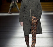 &bdquo;Dries Van Noten&ldquo; 2016 m. rudens-žiemos kolekcijos modelis