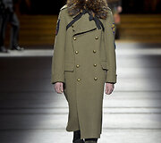 &bdquo;Dries Van Noten&ldquo; 2016 m. rudens-žiemos kolekcijos modelis