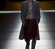 &bdquo;Dries Van Noten&ldquo; 2016 m. rudens-žiemos kolekcijos modelis