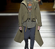 &bdquo;Dries Van Noten&ldquo; 2016 m. rudens-žiemos kolekcijos modelis
