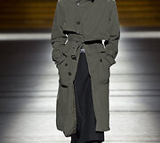 &bdquo;Dries Van Noten&ldquo; 2016 m. rudens-žiemos kolekcijos modelis