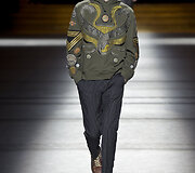 &bdquo;Dries Van Noten&ldquo; 2016 m. rudens-žiemos kolekcijos modelis