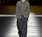 &bdquo;Dries Van Noten&ldquo; 2016 m. rudens-žiemos kolekcijos modelis