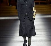 &bdquo;Dries Van Noten&ldquo; 2016 m. rudens-žiemos kolekcijos modelis