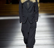 &bdquo;Dries Van Noten&ldquo; 2016 m. rudens-žiemos kolekcijos modelis