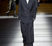 &bdquo;Dries Van Noten&ldquo; 2016 m. rudens-žiemos kolekcijos modelis
