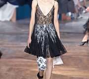 &bdquo;Christian Dior&ldquo; 2016 m. pavasario-vasaros auk&scaron;tosios mados kolekcijos modelis