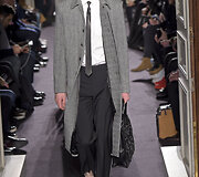 &bdquo;Valentino&ldquo; 2016 m. rudens-žiemos kolekcijos modelis