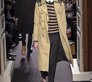 &bdquo;Valentino&ldquo; 2016 m. rudens-žiemos kolekcijos modelis