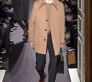 &bdquo;Valentino&ldquo; 2016 m. rudens-žiemos kolekcijos modelis