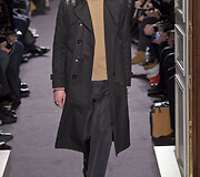 &bdquo;Valentino&ldquo; 2016 m. rudens-žiemos kolekcijos modelis