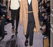 &bdquo;Valentino&ldquo; 2016 m. rudens-žiemos kolekcijos modelis