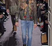 &bdquo;Valentino&ldquo; 2016 m. rudens-žiemos kolekcijos modelis