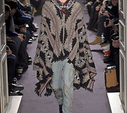 &bdquo;Valentino&ldquo; 2016 m. rudens-žiemos kolekcijos modelis