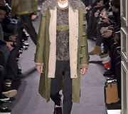 &bdquo;Valentino&ldquo; 2016 m. rudens-žiemos kolekcijos modelis