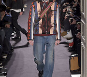 &bdquo;Valentino&ldquo; 2016 m. rudens-žiemos kolekcijos modelis