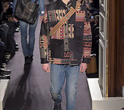 &bdquo;Valentino&ldquo; 2016 m. rudens-žiemos kolekcijos modelis