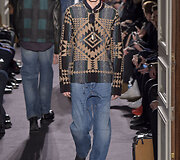 &bdquo;Valentino&ldquo; 2016 m. rudens-žiemos kolekcijos modelis