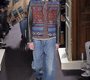 &bdquo;Valentino&ldquo; 2016 m. rudens-žiemos kolekcijos modelis