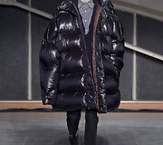&bdquo;Raf Simons&ldquo; 2016 m. rudens-žiemos kolekcijos modelis