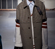 &bdquo;Raf Simons&ldquo; 2016 m. rudens-žiemos kolekcijos modelis