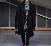&bdquo;Raf Simons&ldquo; 2016 m. rudens-žiemos kolekcijos modelis
