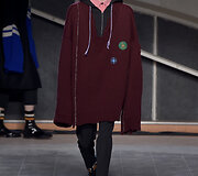 &bdquo;Raf Simons&ldquo; 2016 m. rudens-žiemos kolekcijos modelis