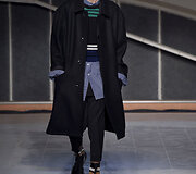 &bdquo;Raf Simons&ldquo; 2016 m. rudens-žiemos kolekcijos modelis