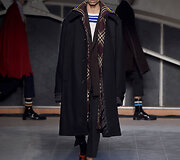 &bdquo;Raf Simons&ldquo; 2016 m. rudens-žiemos kolekcijos modelis