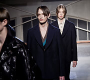 &bdquo;Raf Simons&ldquo; 2016 m. rudens-žiemos kolekcijos modelis